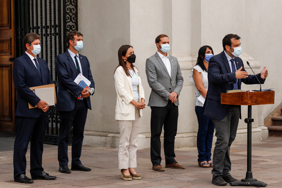 Ministros tras reunión de gabinete