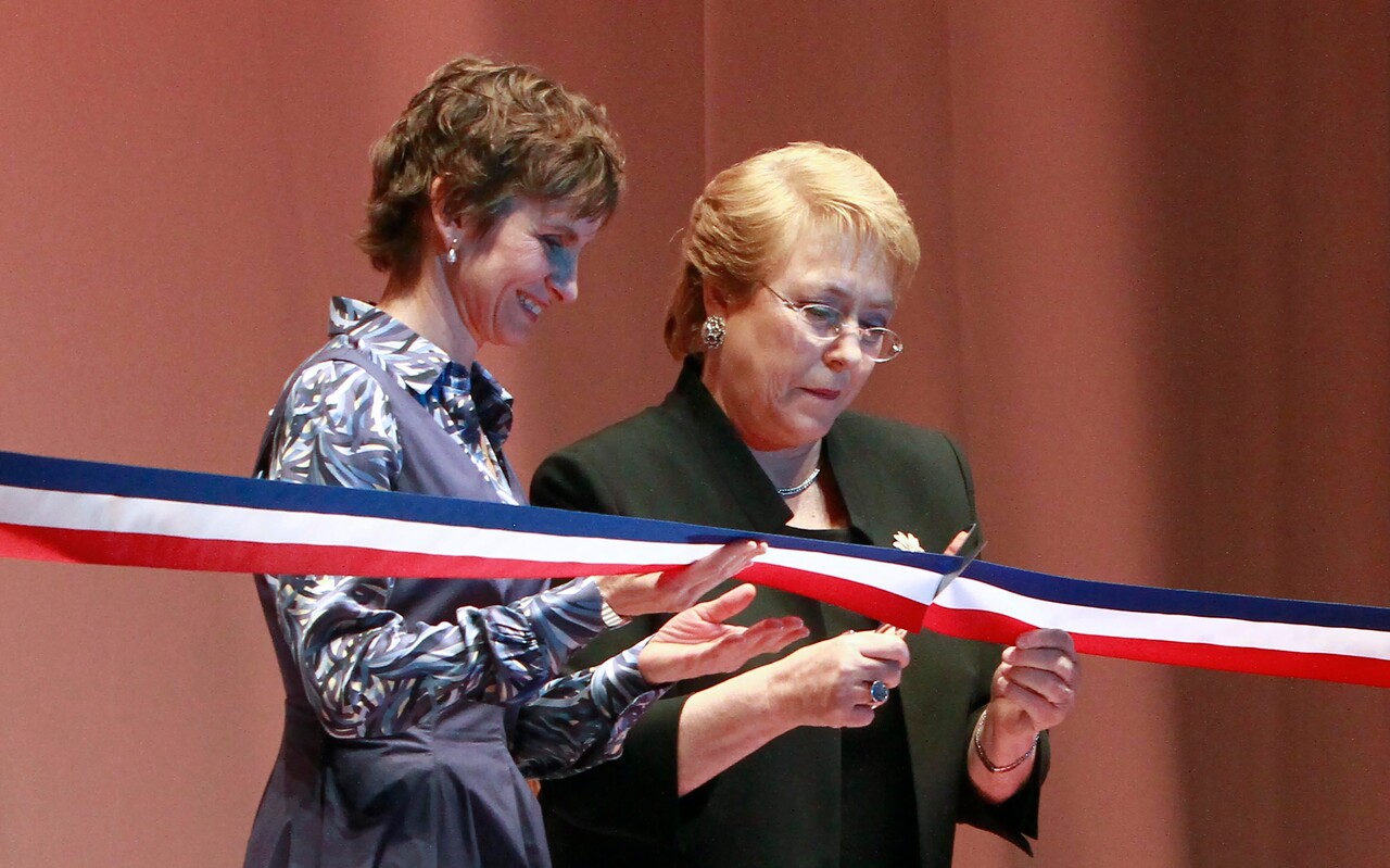 Carolina Tohá y Michelle Bachelet