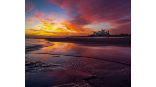 Algunos historiadores creen que Bamburgh fue el modelo del castillo de Sir Lancelot, Joyous Garde.